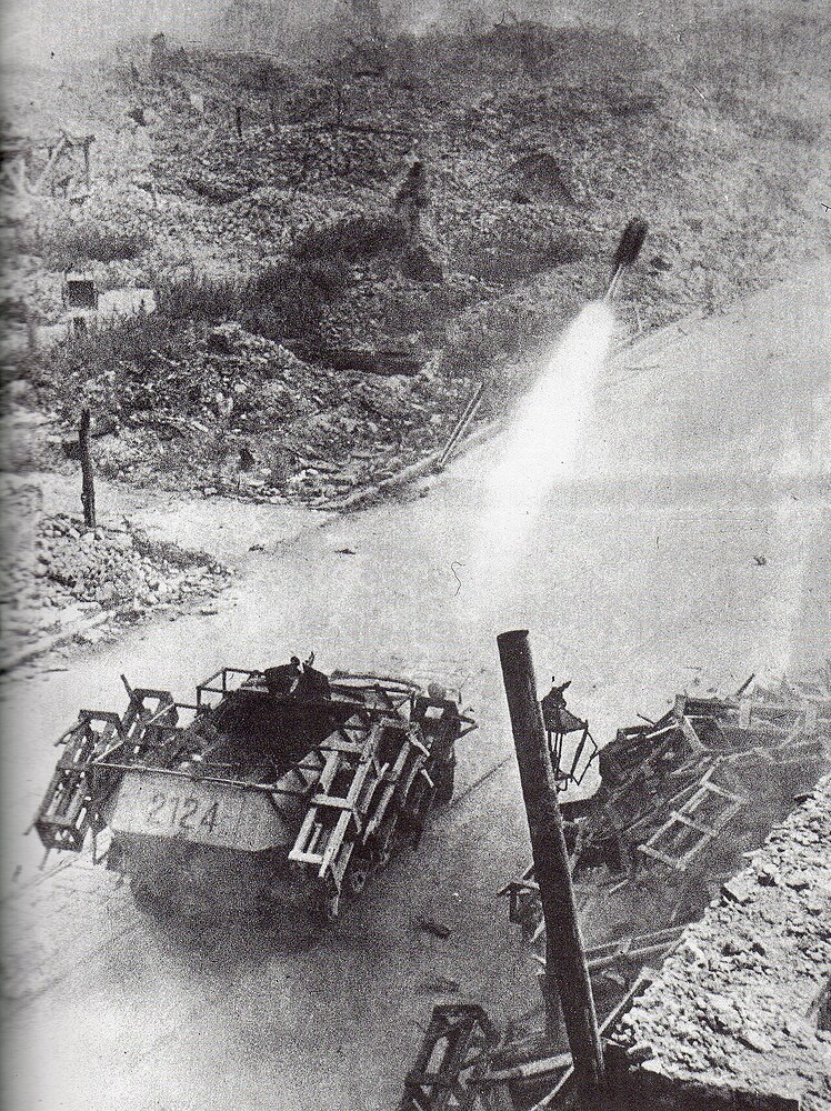 German_rocket_fire_against_Polish_positions_during_the_Warsaw_Uprising