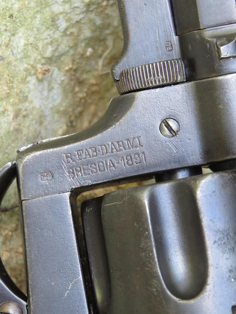 early-tipo-a-m1889-bodeo-revolver-v0-grg8by9kcdwb1