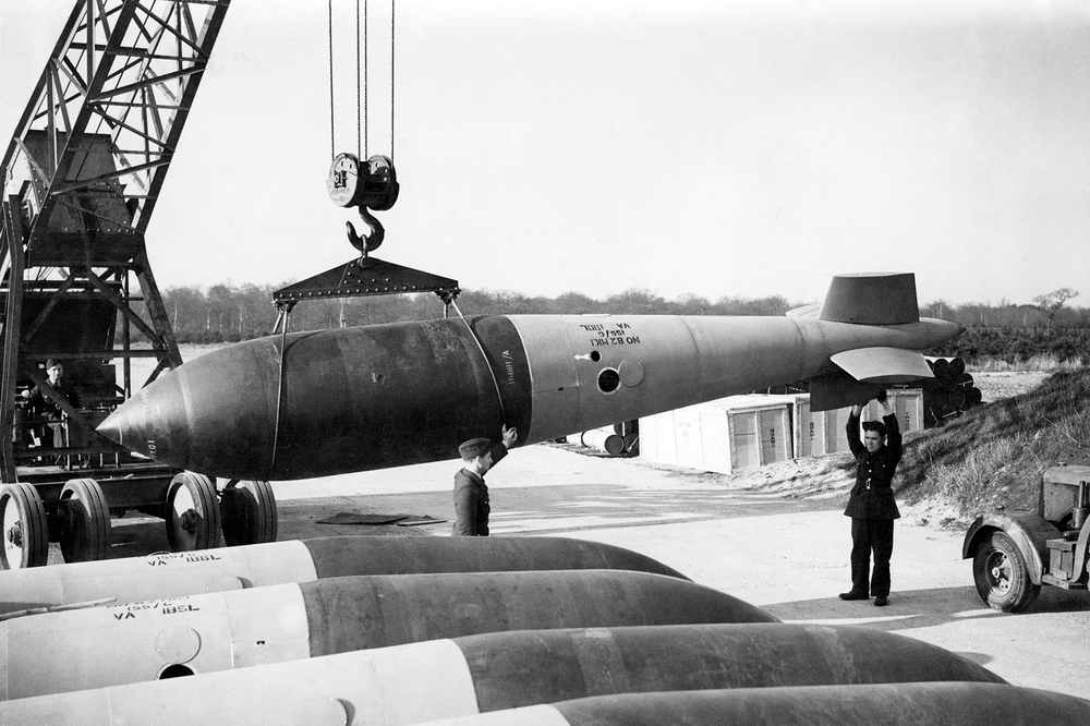 British_Grand_Slam_bomb