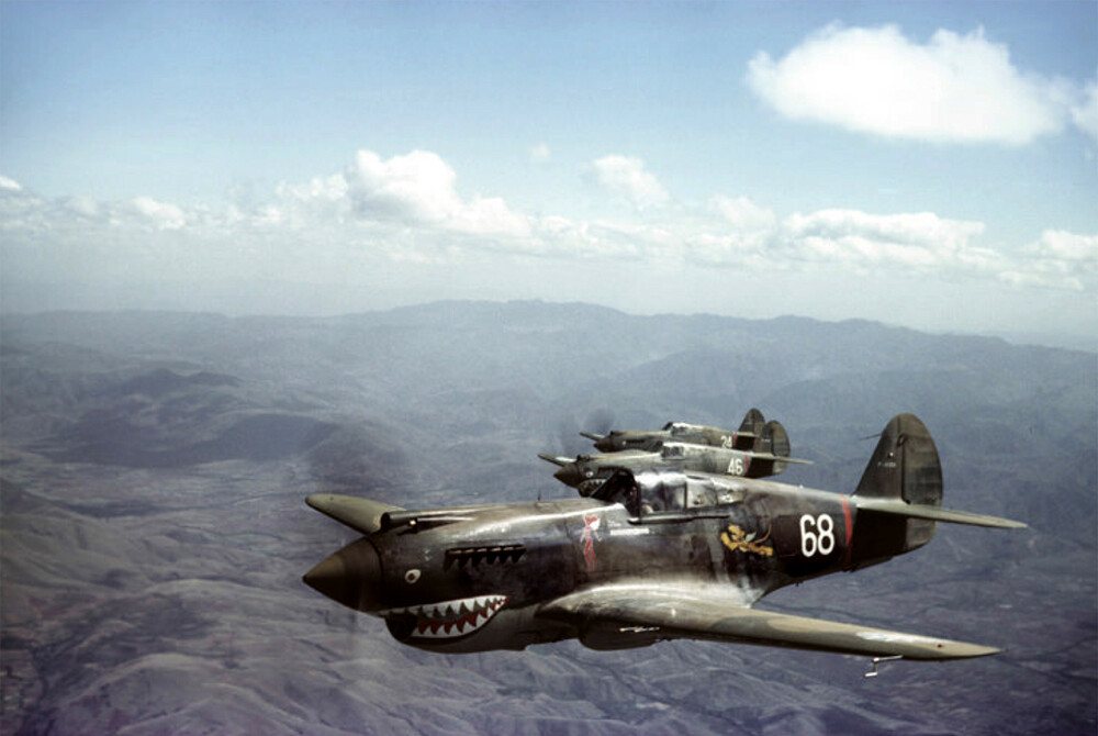 Curtiss-Hawk-81A2-23FG3PS-White-68-Charles-Older-China-1942-02