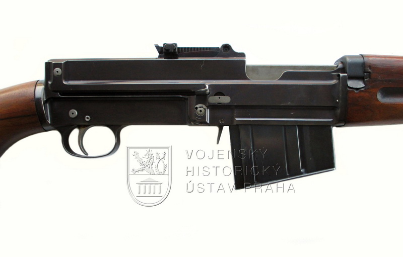 100-samonabíjecí-puška-ZK-381-4