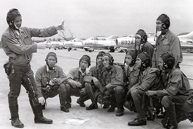 006_Correll_MiG_vietnam