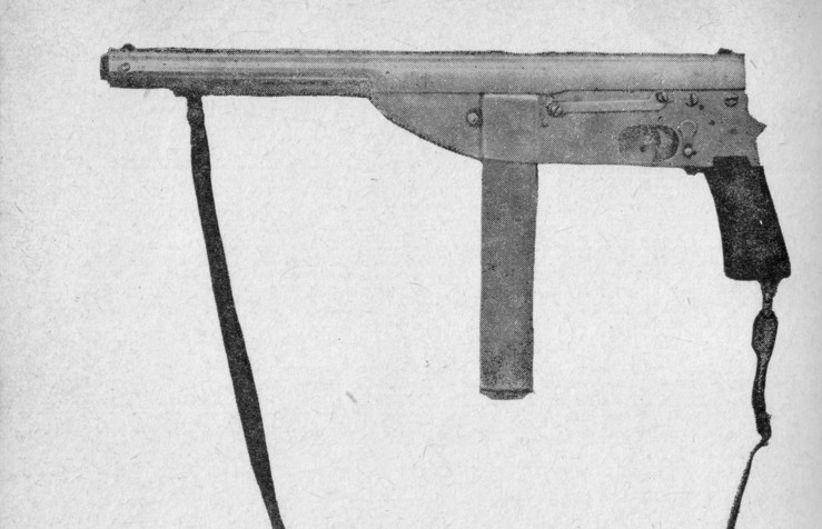 Submachine_gun_Bechowiec