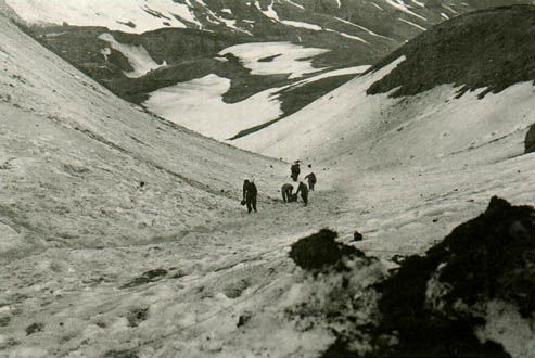 Hauling_supplies_on_Attu (1)