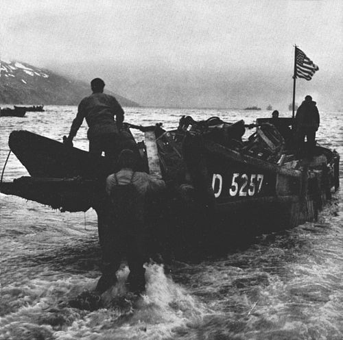 Captured_Daihatsu_class_landing_craft_at_Attu_in_1943