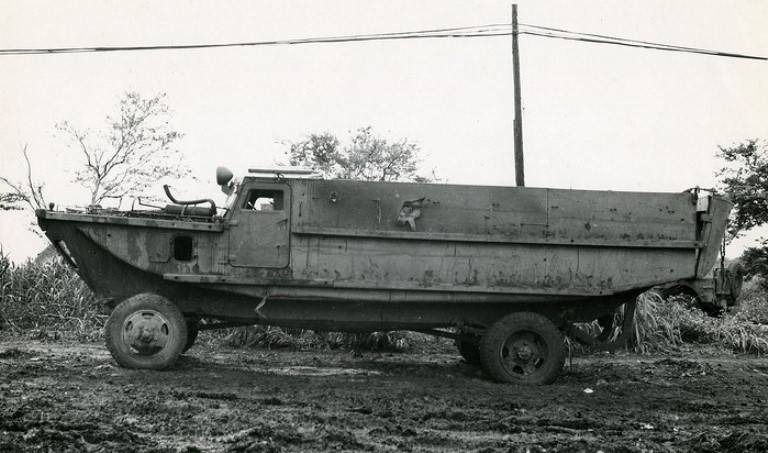 Su-Ki Amphibious truck