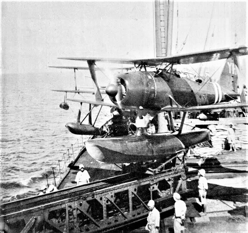 mitsubishi-f1m2-pete-reconnaissance-float-plane-and-kamikawa-maru-seaplane-tender-1942
