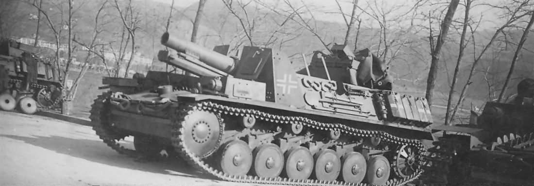 Sturmpanzer_II_Bison_15_cm_sIG_33_schweres_Infanteriegeschutz