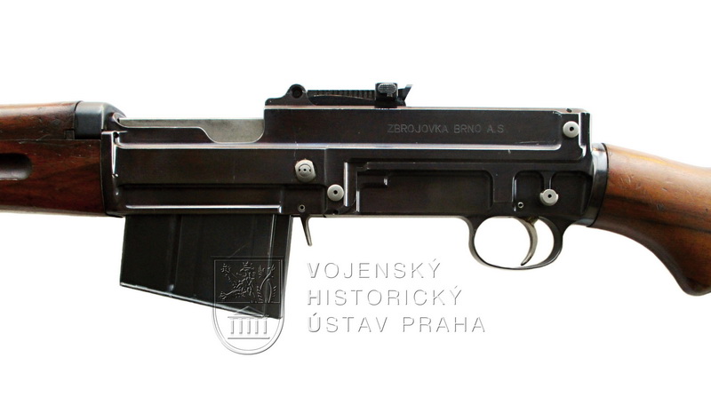 100-samonabíjecí-puška-ZK-381-3