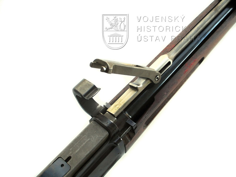 100-samonabíjecí-puška-ZK-381-6