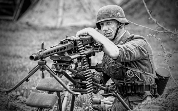 soldat-nemec-perekur-mg-42