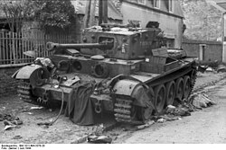 250px-Bundesarchiv_Bild_101I-494-3376-20,_Villers-Bocage,_zerstรถrter_Cromwell-Panzer