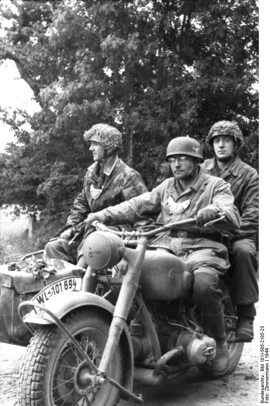 Fallschirmjäger Feldgendarmerie BA 3