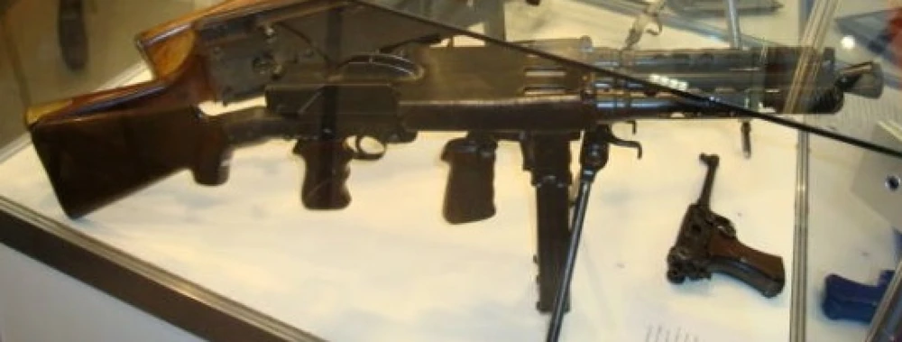 SpasovM1944triplesmg