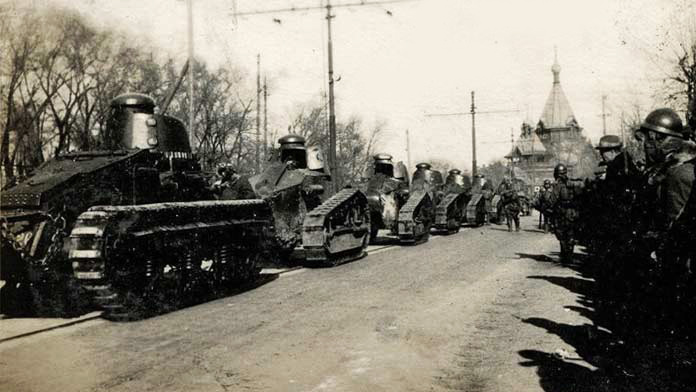 iaponskaia_bronetekhnika_vkhodit_v_kharbin-1