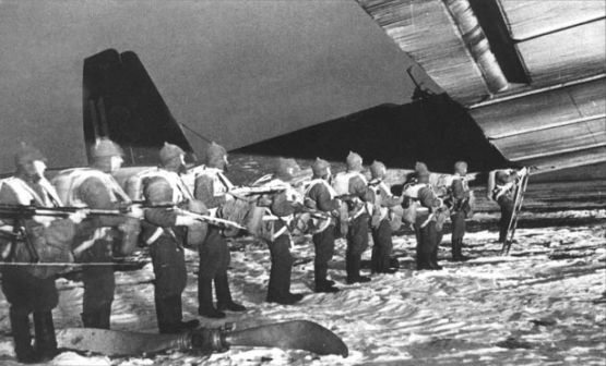 TB-3_paratroops