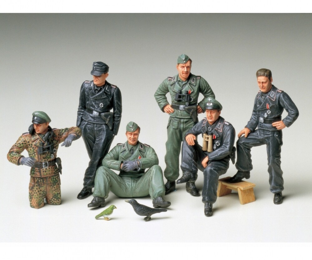 Tamiya-1-35-Figuren-Set-Deutsche-Panzer-Besatz--i--Rast-300035201-207261
