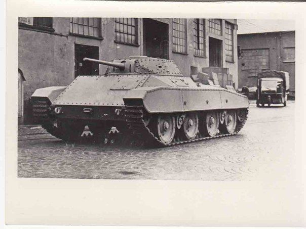 2eb800c6f10f84a44191e4f365dcb7ab--armored-vehicles-military-vehicles