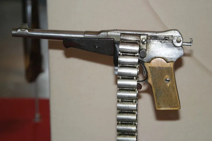 russian-belt-fed-pistol