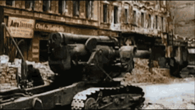 m19318inch-howitzer-direct-firing-in-berlin-howitzer