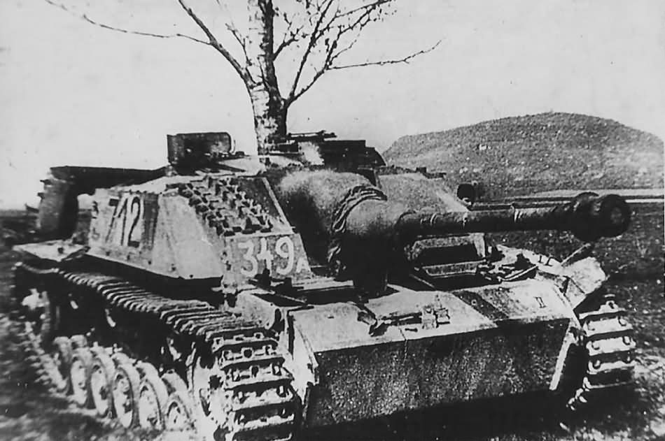 StuG_40_Ausf_G_number_712
