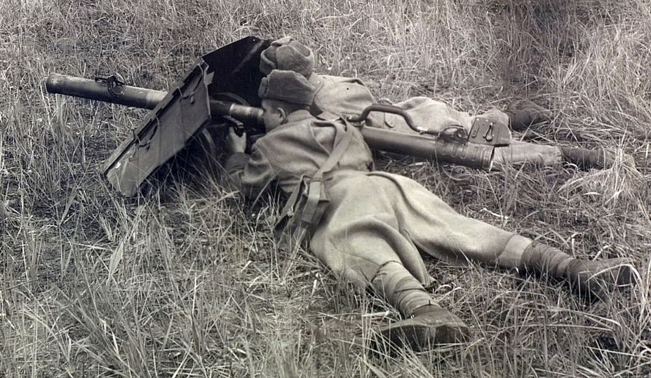 foto_4-rpr-82_v_boevom_polozhenii__oktyabr_1945_g-tsamo-_-_kopiya-9088e62882ca14d13d7f9b3d52e3abba