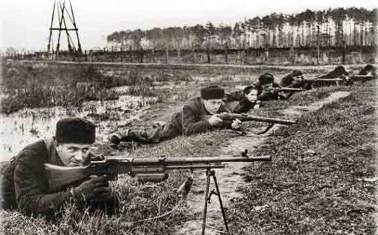 1286446552_1449.pulemet1