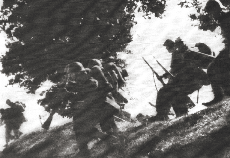 Battle_of_Bzura_1939-Polish_infantry_18_reg.