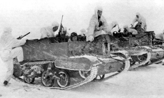 nevington-ussr-universal-carrier2_orig