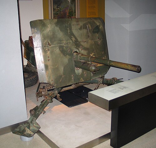 AWM-QF-2-pounder-1
