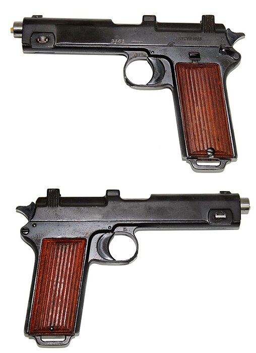 Pistol_Steyr_calibru_9_mm_Steyr